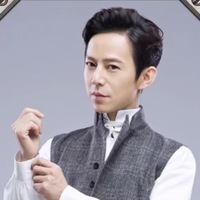 何律师